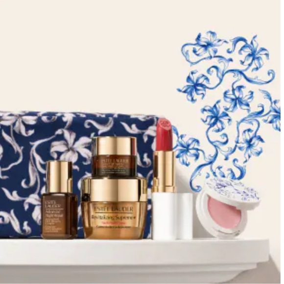 Estée Lauder Firm & Lift Set with cosmetic bag NWT - Picture 1 of 12